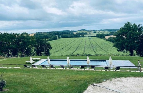 Le Cler Villa | Magnifique Maison Ancienne Avec Piscine et vue