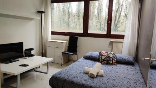 Vaux-le-Penil Apartment | Magnifique Studio du Chateau VLP