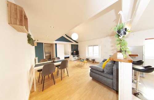 Melun Apartment | MAGNOLIA-6 Min de la Gare - Baignoire Balnéo- Wifi Gratuit