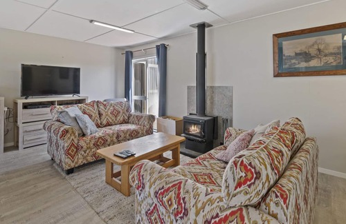 Foxton House | Magnolia Bach - Foxton Holiday Home