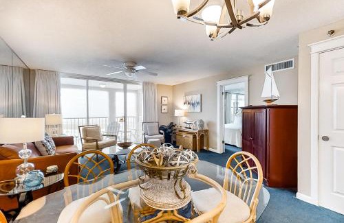 Holiday Isle Apartment | Magnolia House at Destin Pointe 405