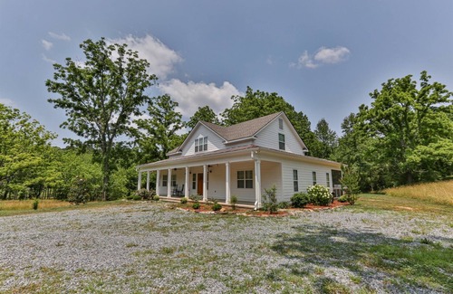 Ellijay Cabin | Magnolia In The Mountains