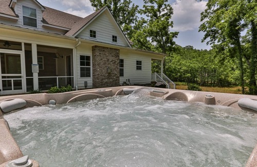 Ellijay Cabin | Magnolia In The Mountains