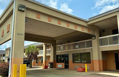 Hattiesburg Hotel | Magnolia Inn Townhouse Hattiesburg M S I-59