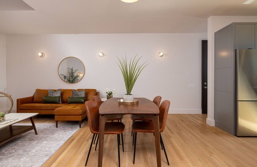 Fairmount House | Magnolia Loft w/Rooftop Parking & City Views