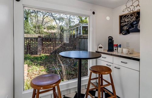 Greensboro House | Magnolia Manor - Private Backyard - Close to Downtown
