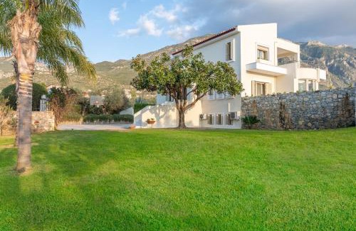 Diasella Villa | Magnolia Mansion