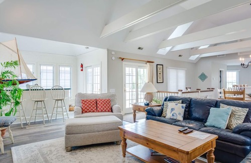 Buck Island House | Magnolia: Private gated community with olympic size pool, tennis court. Relax in