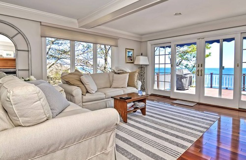 Gloucester House | Magnolia Tides: A gracious and luxurious multi-level waterfront home.