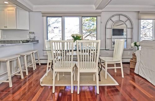 Gloucester House | Magnolia Tides: A gracious and luxurious multi-level waterfront home.