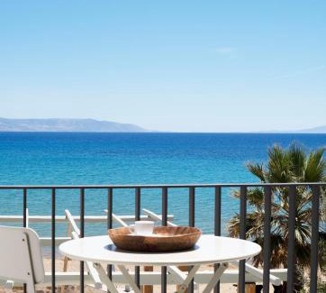 Logaras Hotel | Magoo Suites
