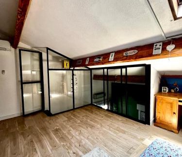 Villeneuve-les-Maguelone Apartment | Maguelone Centre - 4 pers, wifi, Clim