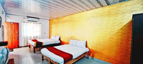 Piriyapatna Resort | Maharaja Palace Resort Near Golden Temple