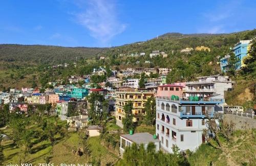 Guptkashi Hotel | Maharastra mandal