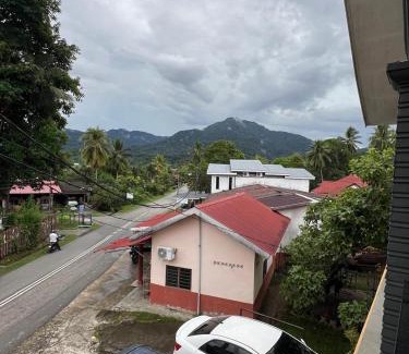 Kampung Mawar House | Mahsuri Dorm, Roomstay & Homestay Langkawi