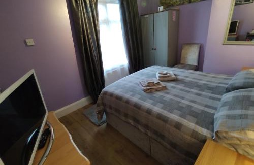 Ollerton House | Maid Marion's Retreat