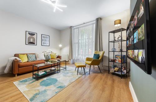 Maida Vale Apartment | Maida Vale, Central Modern Apt, Sleeps 4, London.