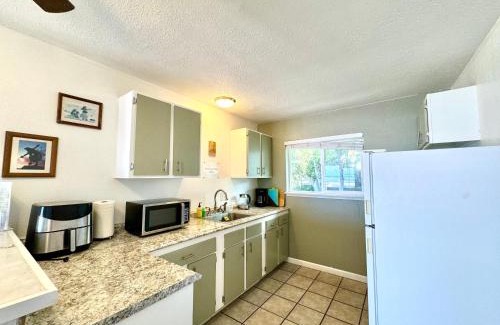 Historic Kailua Village Apartment | MaiLan Hale