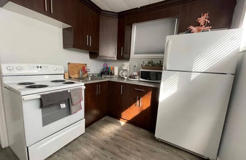 Saskatoon House | Main Central Avenue Basement Suite