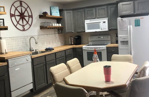 Osage Beach Condo | Main channel view! Close to attractions!