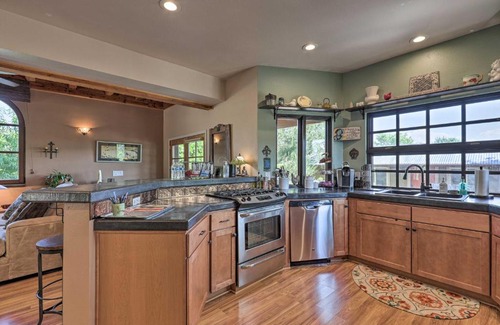 Clarkdale House | Main Home and Casita with Rooftop Deck and Patio