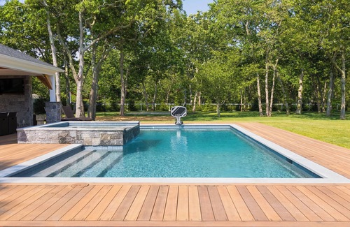 Vineyard Haven House | Main house and a separate apartment with saltwater pool, spa, outdoor cooking!