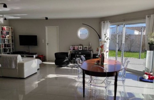 LHoumeau House | Main house in L'Houmeau between La Rochelle and the Ile de Ré