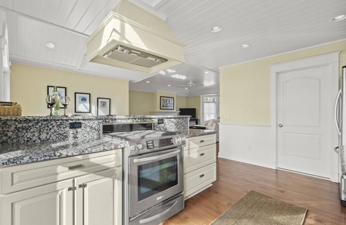 Harbor Springs Condo | MAIN STREET! Downtown! New!