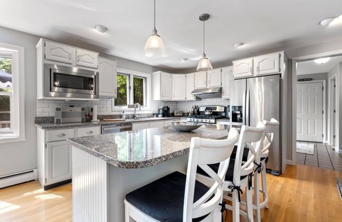 York Harbor House | Maine Adventure – 3 BDR Haven Mins from Beach, Cape Neddick, York Harbor