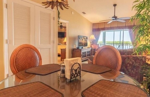 Hammock Bay Condo | Mainsail (2-Bedroom Condo) with Pool by RedAwning
