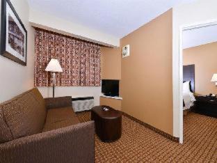 Graysville Hotel | MainStay Suites Chattanooga Hamilton Place