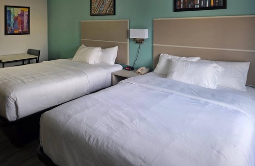 Le Claire Hotel | MainStay Suites LeClaire - Quad Cities