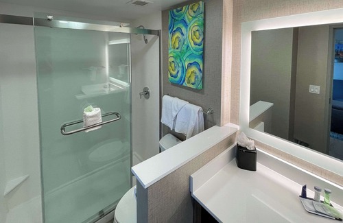 Oakbrook Terrace Hotel | MainStay Suites Oak Brook Terrace-Chicago