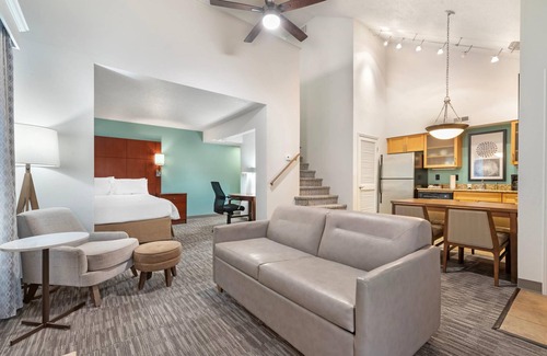 Richmond Heights Hotel | MainStay Suites St. Louis - Galleria