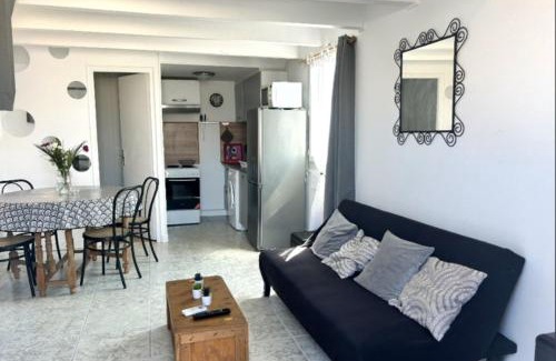 La Marana House | Maison à 200m de la mer, 10 mn de l'aéroport de Bastia et a 20mn du port