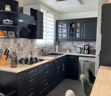 Courseulles-sur-Mer House | Maison à 700m de la plage
