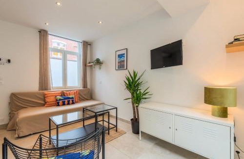 Lille-Moulins House | Maison 2 chambres avec petite cour, proche métro