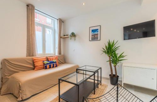 Lille-Moulins House | Maison 2 chambres avec petite cour, proche métro