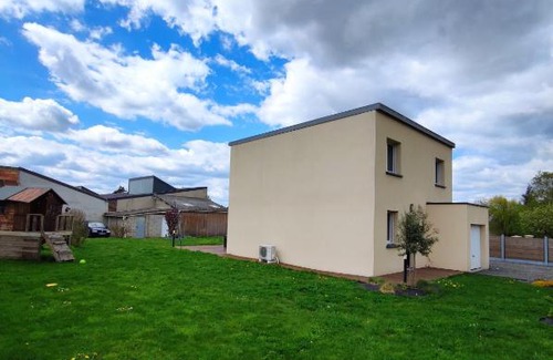 Saint-Ouen-en-Belin House | Maison 3 chambres avec garage sur terrain clos proche circuit 24h
