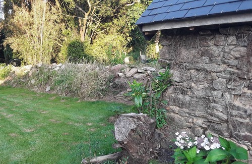 Ploneour-Lanvern Villa | Maison 3ch 5km des Plages Familiales ou Surf, gd Jardin Calme,animaux Acceptés
