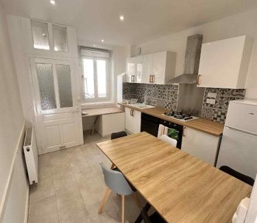 Tulle House | Maison 3CH, Jardin, 8 pers - parking gratuit