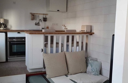 Les Moutiers-en-Retz House | Maison 6 Personnes Avec Piscine D'intérieur Proche de la mer