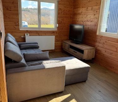 Anould House | Maison 8 personnes 4 Chambres Doubles - Piscine