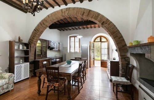 San Vincenzo Apartment | Maison Antoinette - Violet