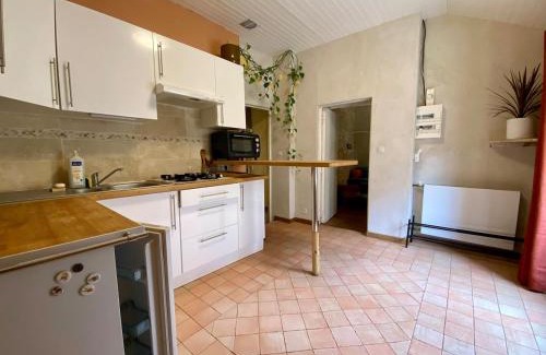 Chartrier-Ferriere House | Maison Arc-en-Ciel pour 1 à 6 personnes