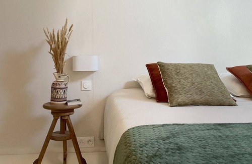 Morteaux-Couliboeuf House | Maison Atypique-ancienne École Rénovée, 4 à 6 per