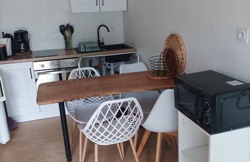 Cabrieres Villa | Maison au calme avec piscine privée.