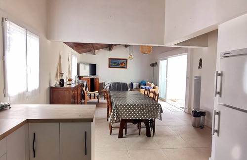 Les Mathes House | Maison Avec 6 Couchages, Résidence Les Trémières Centre de La Palmyre