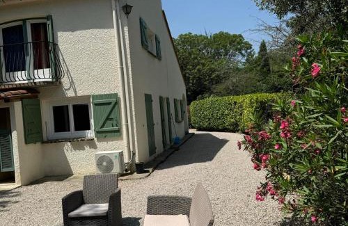 Montauriol House | Maison avec piscine chauffée entre mer et montagne