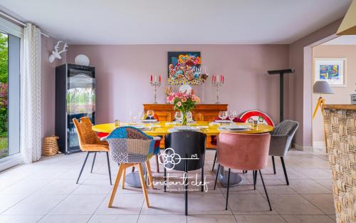 Saint-Pavace House | Maison avec Piscine et Jardin proche Le Mans